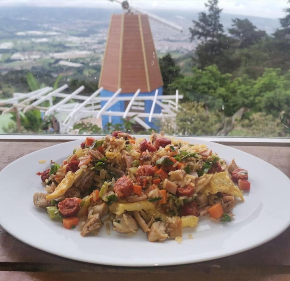 Hotel Vistas Del Cielo Cartago Exteriör bild