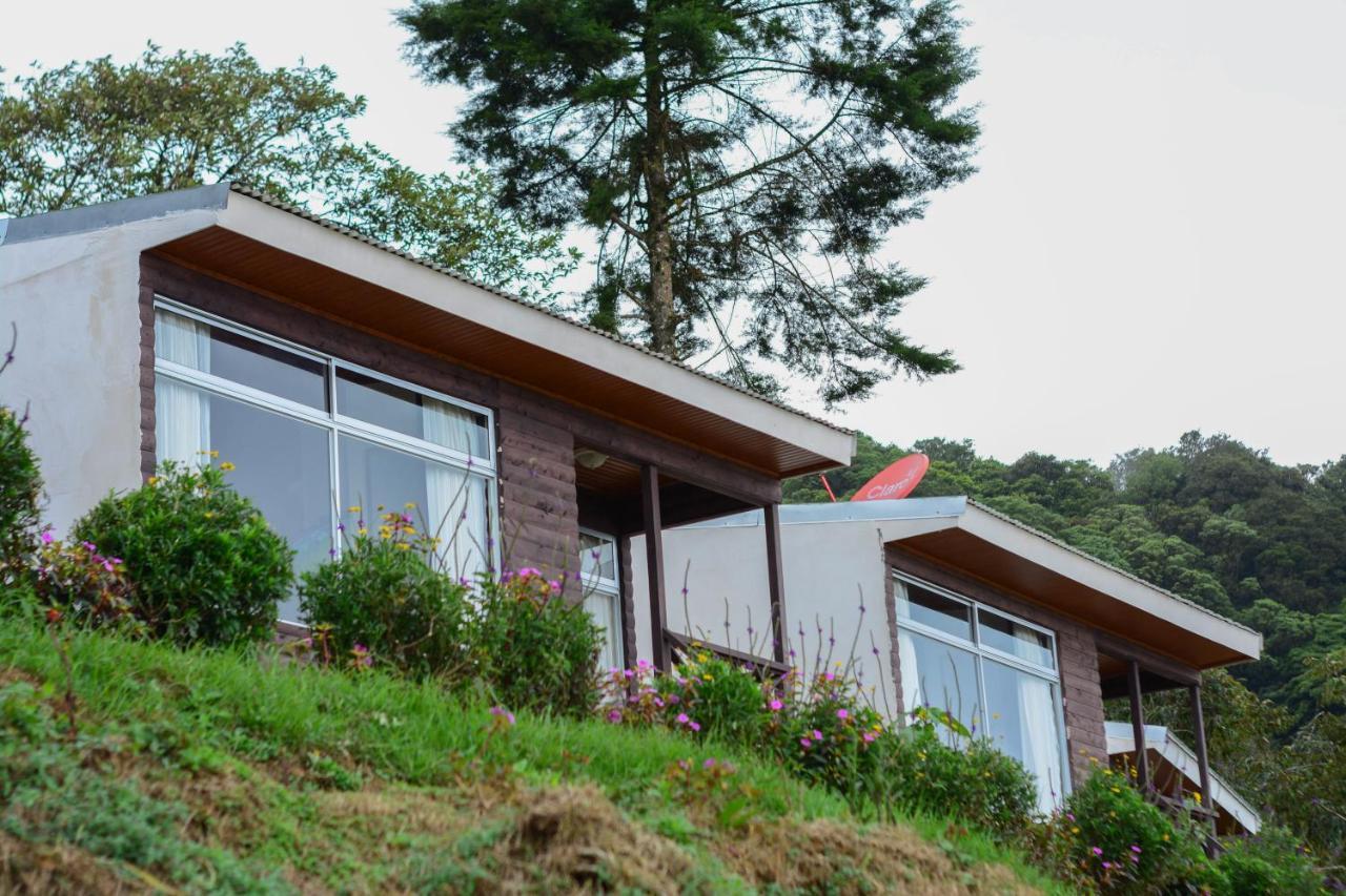 Hotel Vistas Del Cielo Cartago Exteriör bild