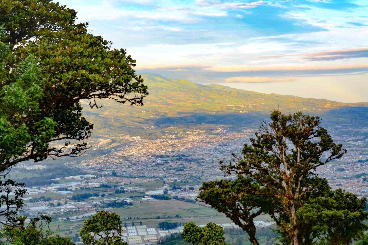 Hotel Vistas Del Cielo Cartago Exteriör bild
